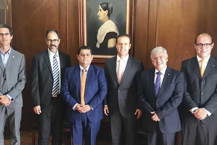 Firma Anáhuac convenio con el Poder Judicial del Estado de Querétaro