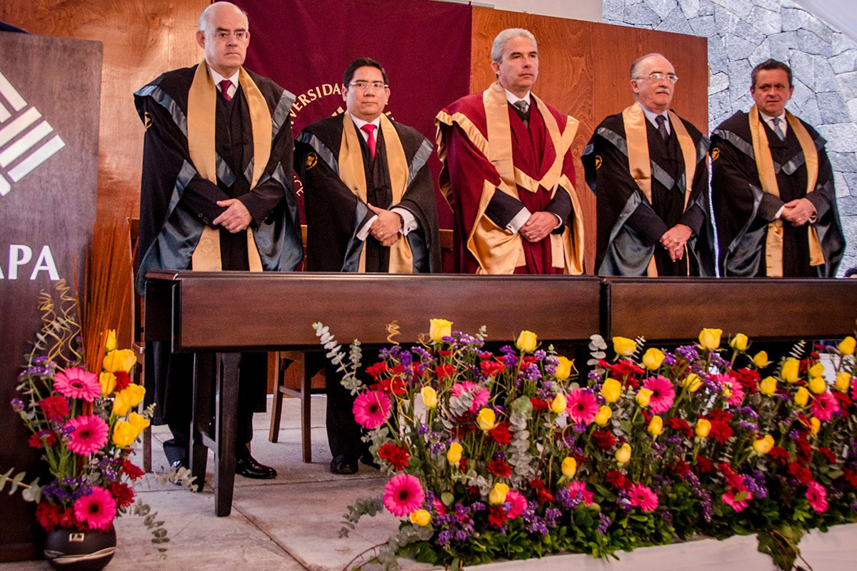 2 / 12 - Ceremonia de entrega de premios a la Excelencia Académica