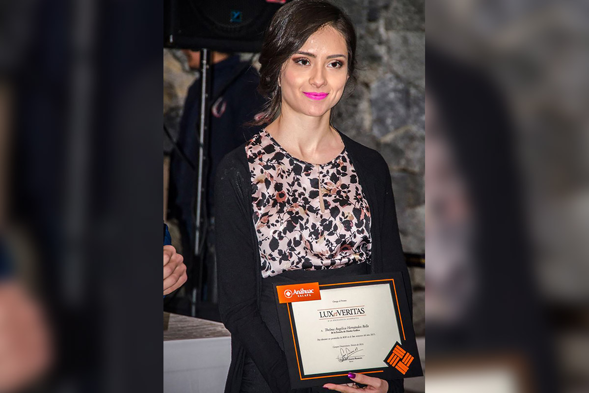 6 / 12 - Ceremonia de entrega de premios a la Excelencia Académica