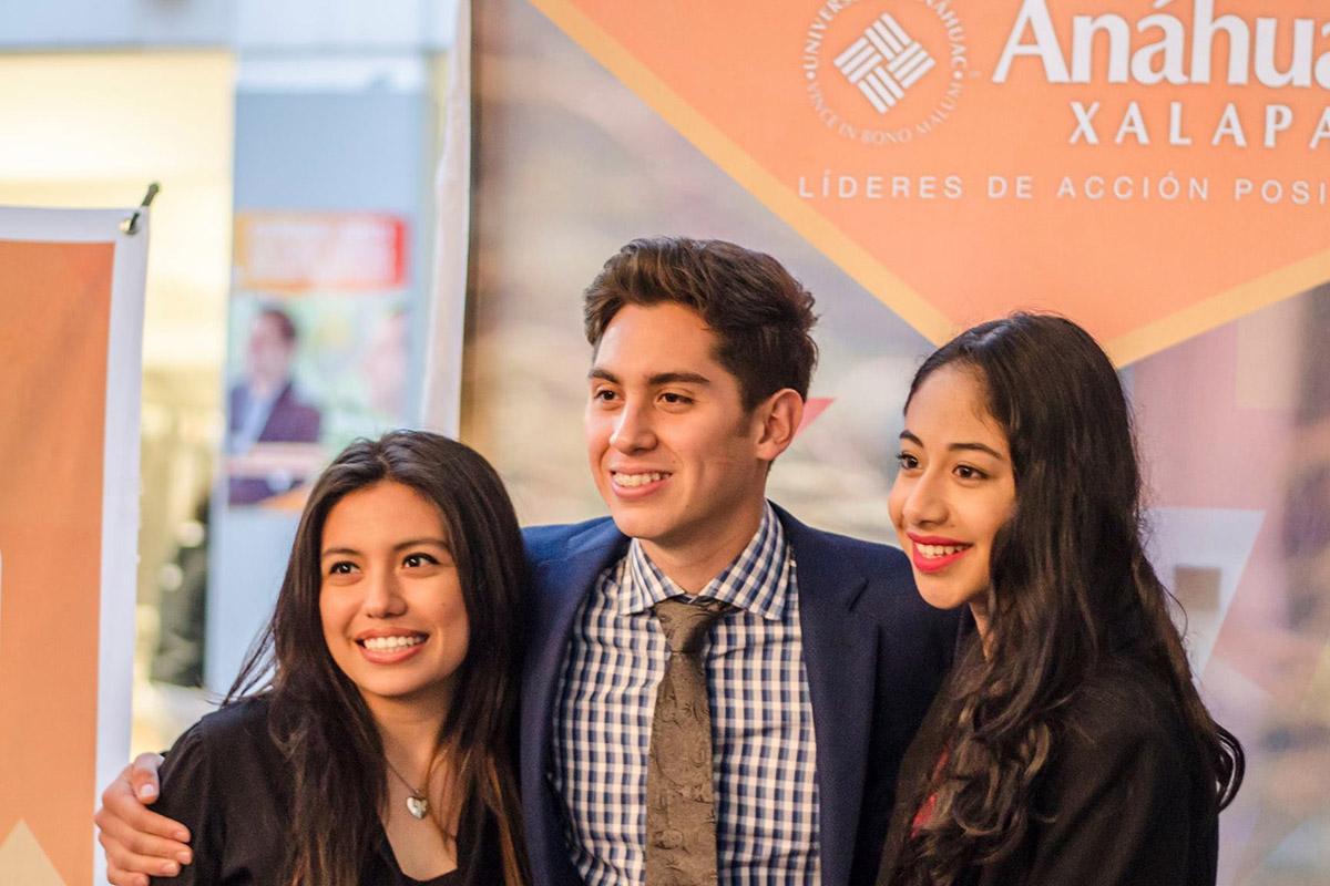 11 / 12 - Ceremonia de entrega de premios a la Excelencia Académica