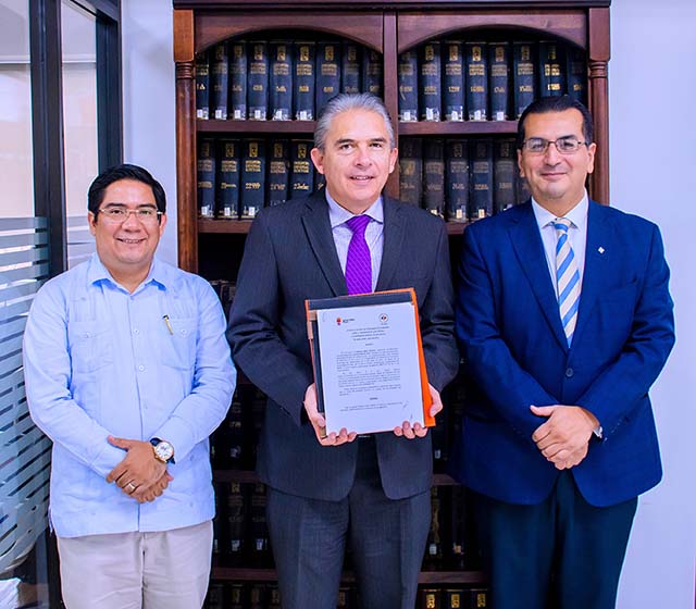 Firma de Convenio Académico con la Universidad de León, España
