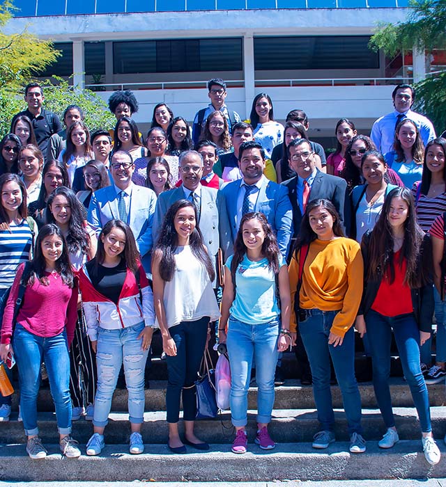 Firma de Convenio con el Colegio de Negocios de la Universidad de Nebraska
