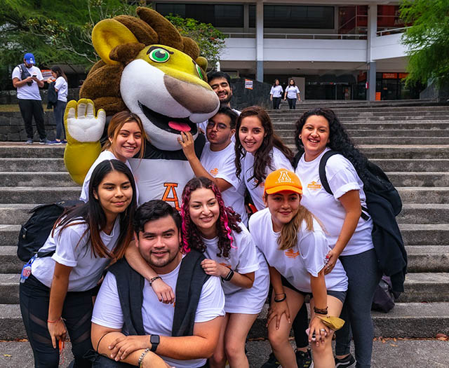 FESAL: Jóvenes que Encienden el Ambiente Estudiantil