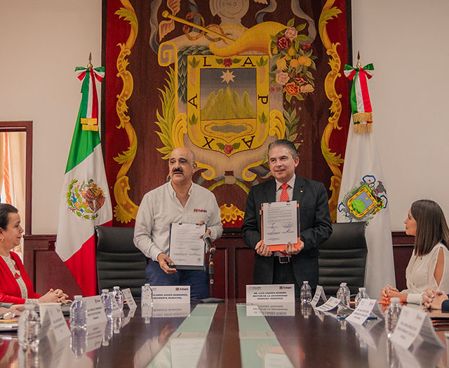 Firma de Convenio con el H. Ayuntamiento de Xalapa