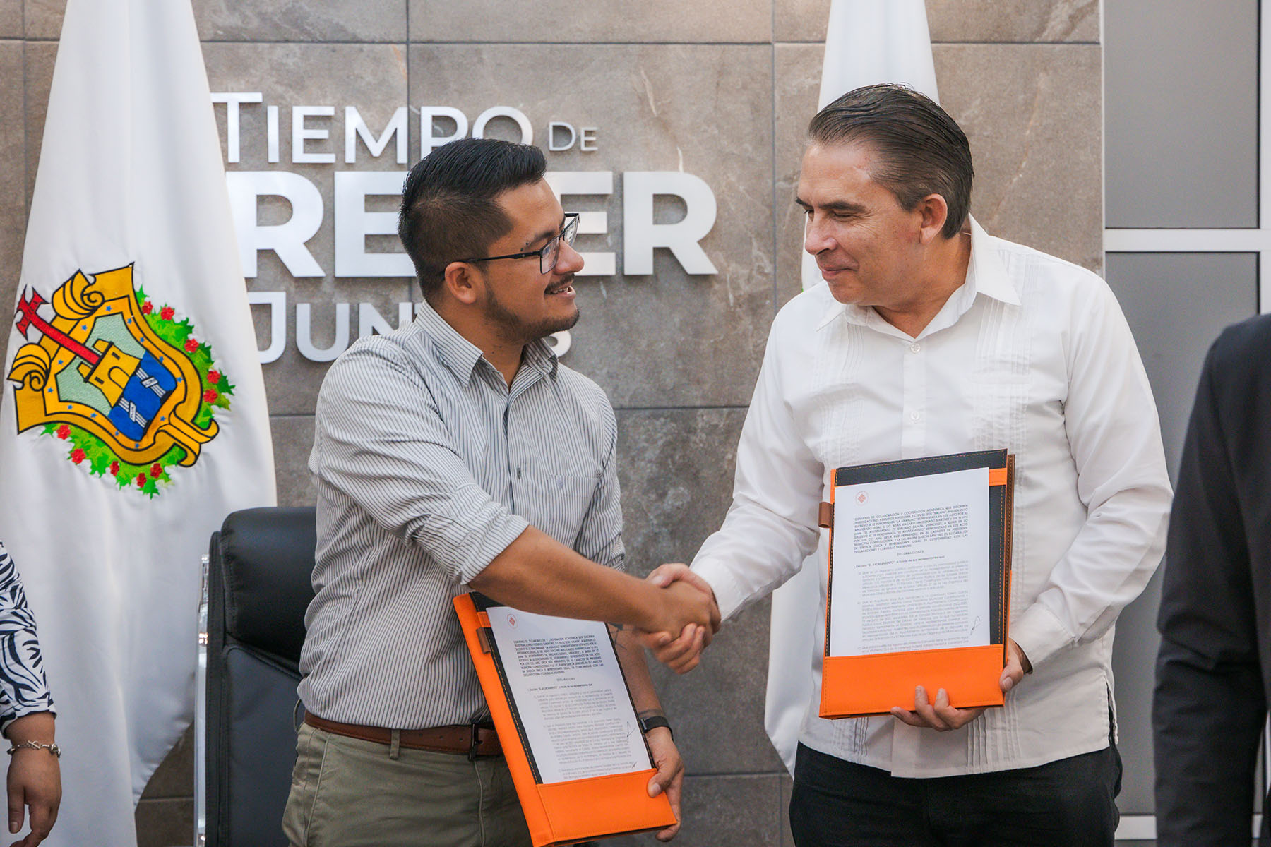 9 / 13 - Firma de Convenio con el H. Ayuntamiento de Emiliano Zapata