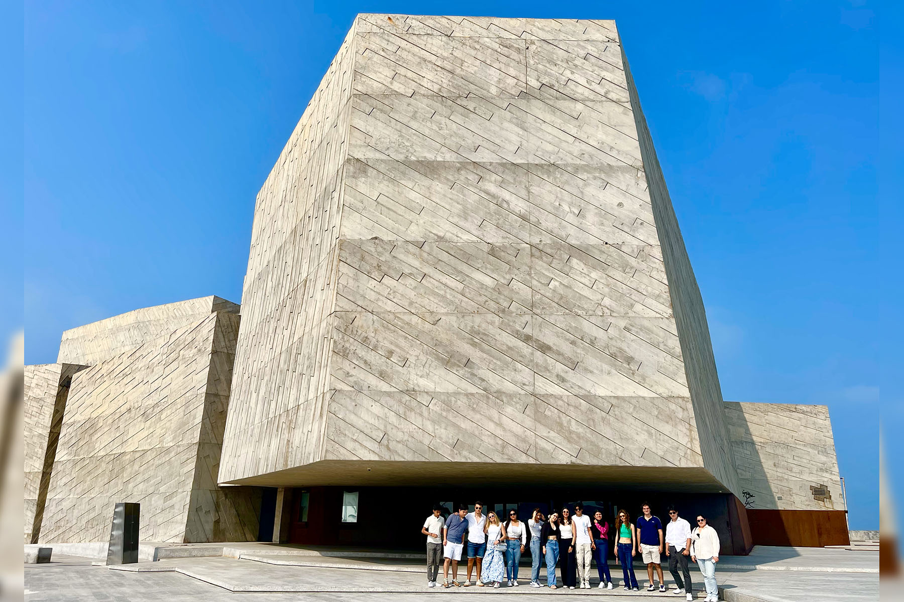 6 / 13 - Explorando la Excelencia Arquitectónica en Veracruz