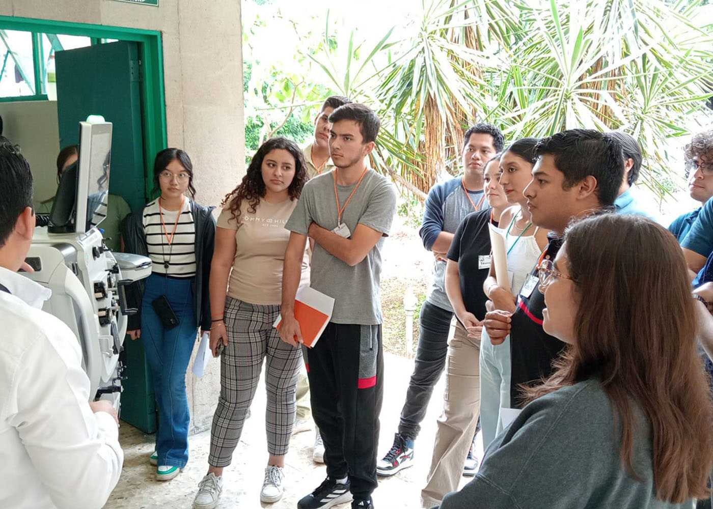 4 / 10 - Ingeniería Biomédica Participa en la Semana de Capacitación de Equipo Médico del IMSS