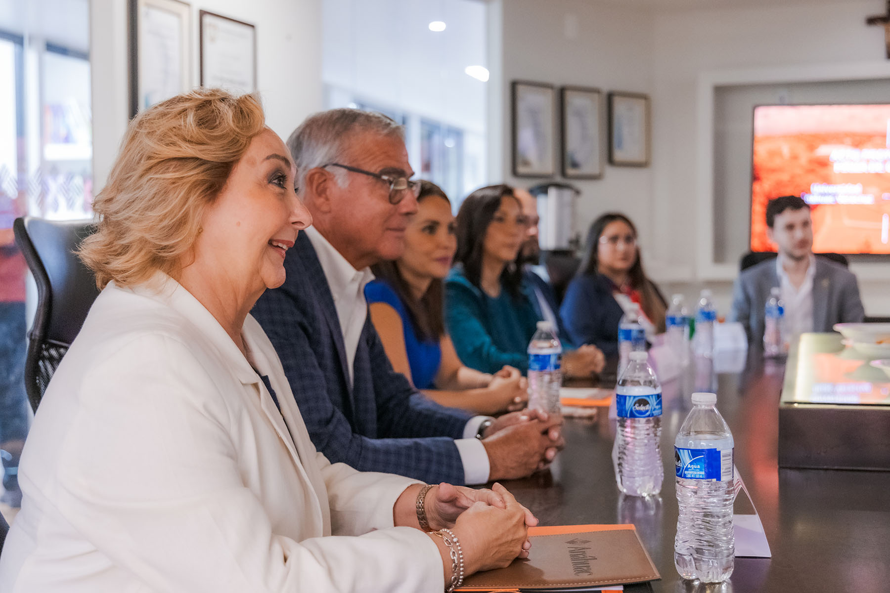 7 / 27 - Firma de Convenio con el COEV y el CCDJ