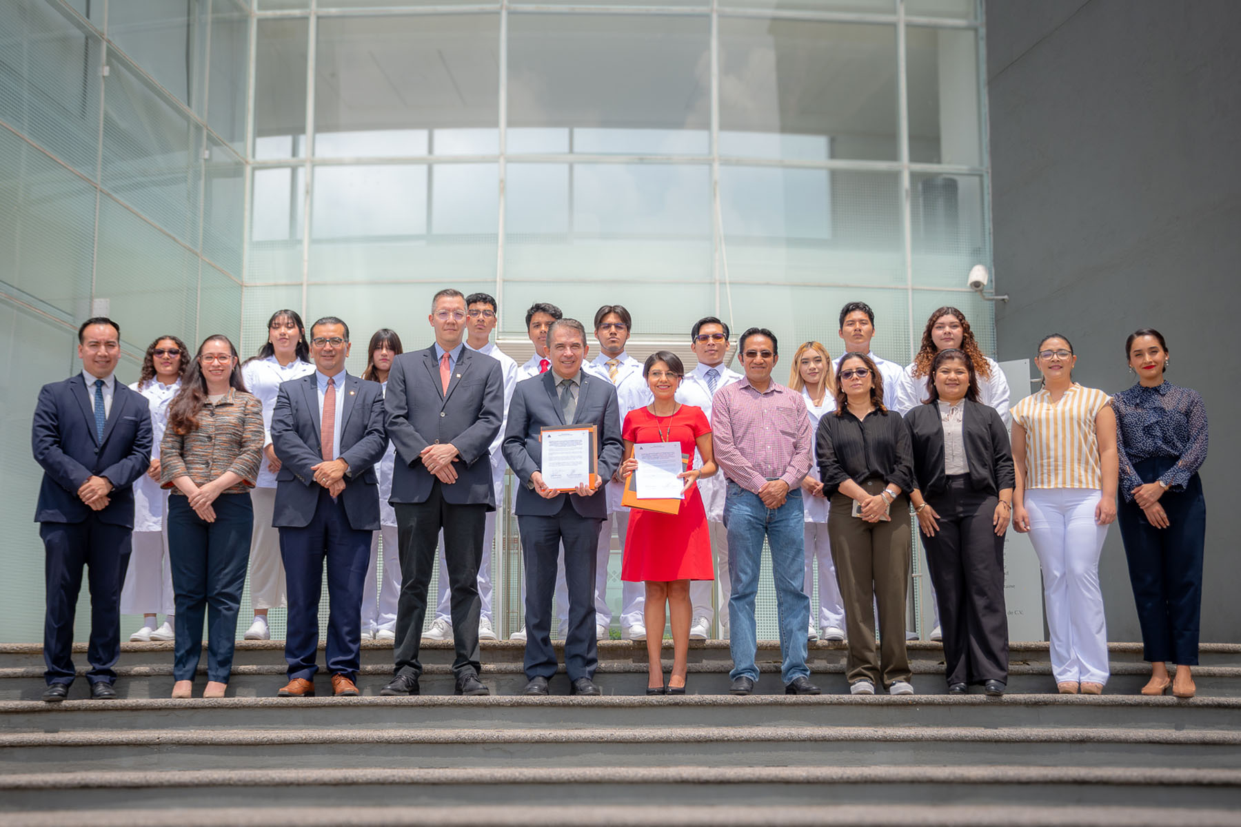 18 / 23 - Firma de Convenio con la Sociedad de Pediatría y Cirugía Pediátrica de Córdoba y Orizaba