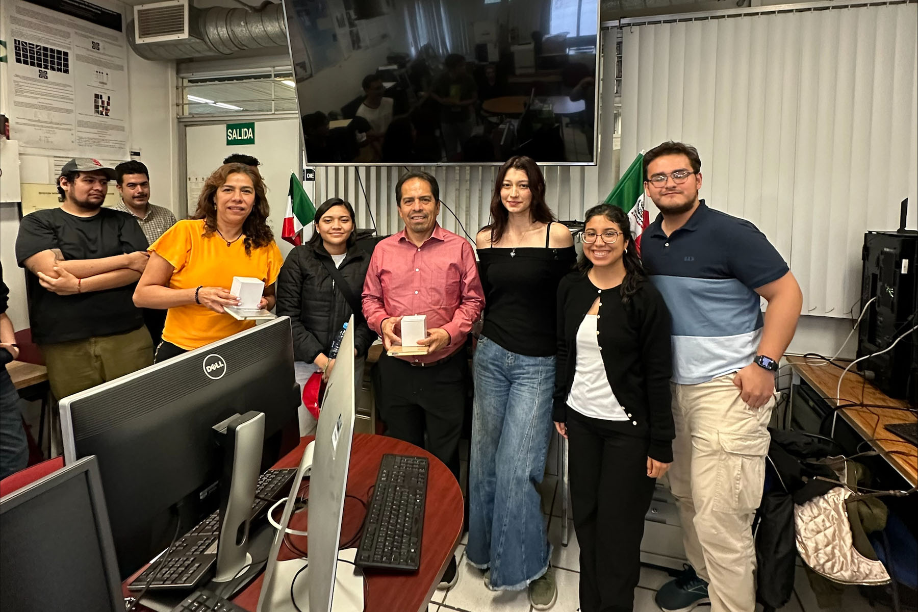 3 / 4 - Alumnos de Ingeniería Biomédica Visitan la Escuela Médico Naval y el Laboratorio Avanzado de Procesamiento de Imágenes de la UNAM