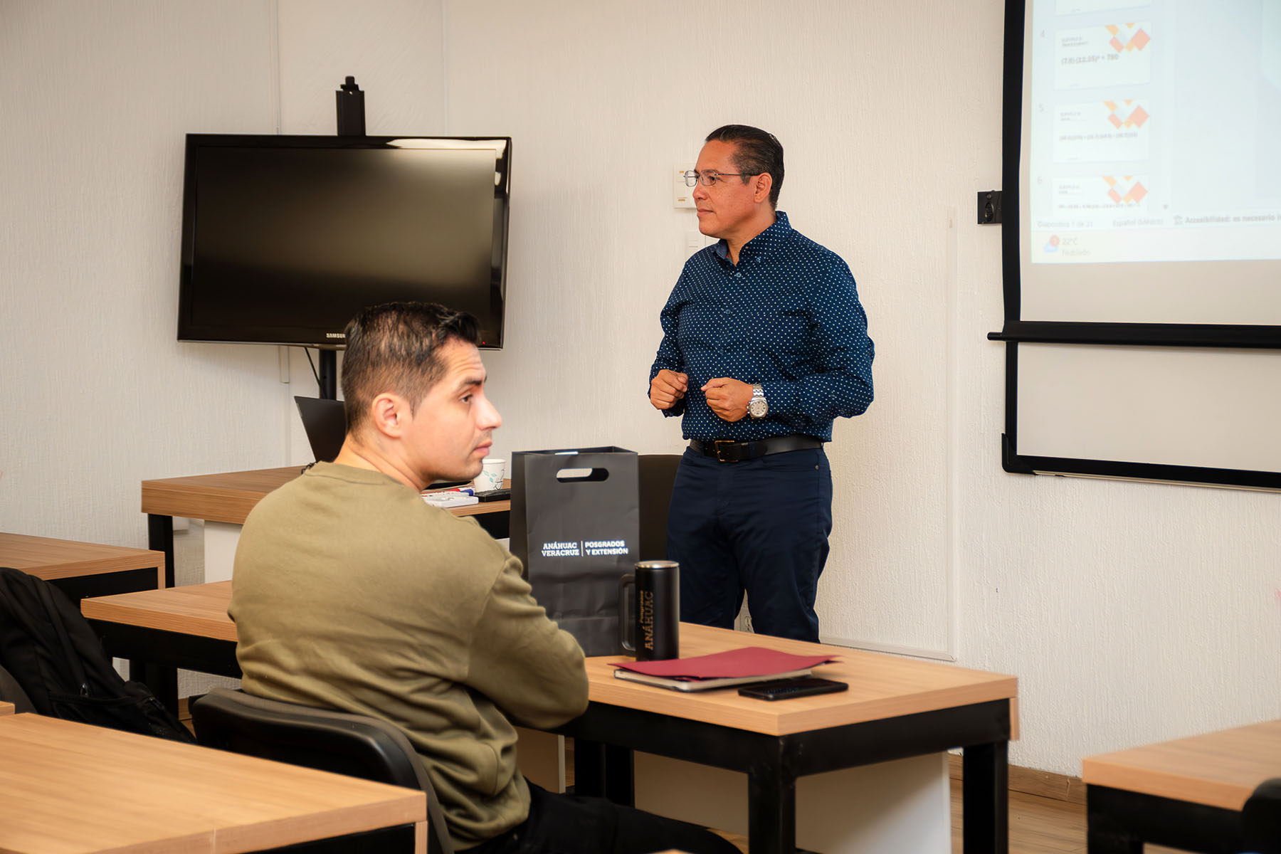 23 / 24 - Inicio de las Maestrías en Economía y Negocios y en Tecnologías de Información e Inteligencia Analítica