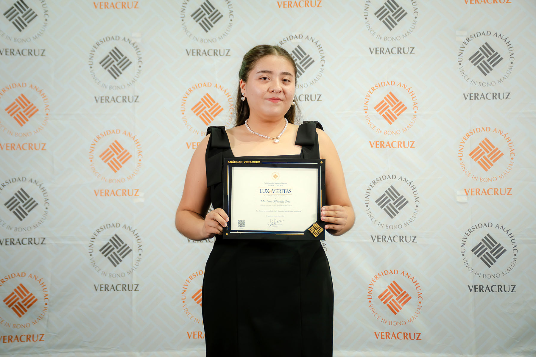 18 / 69 - Entrega de Premios Lux et Veritas y Ser Anáhuac: Galería