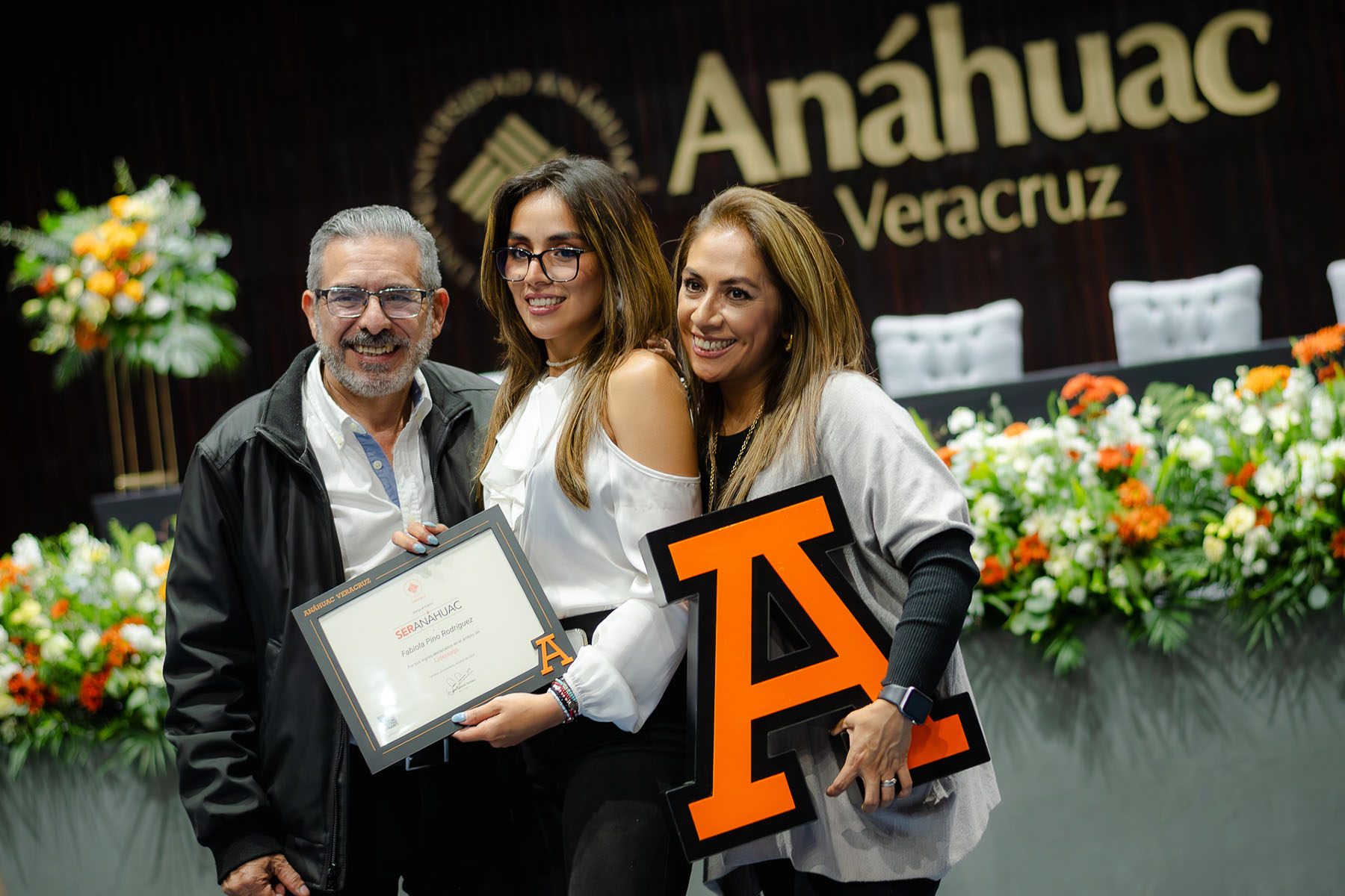 69 / 69 - Entrega de Premios Lux et Veritas y Ser Anáhuac: Galería