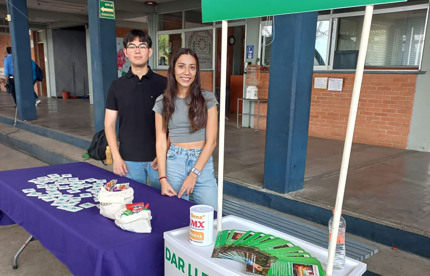 2 / 6 - Solidaridad en Acción: Servicio Social en el Banco de Alimentos de Córdoba