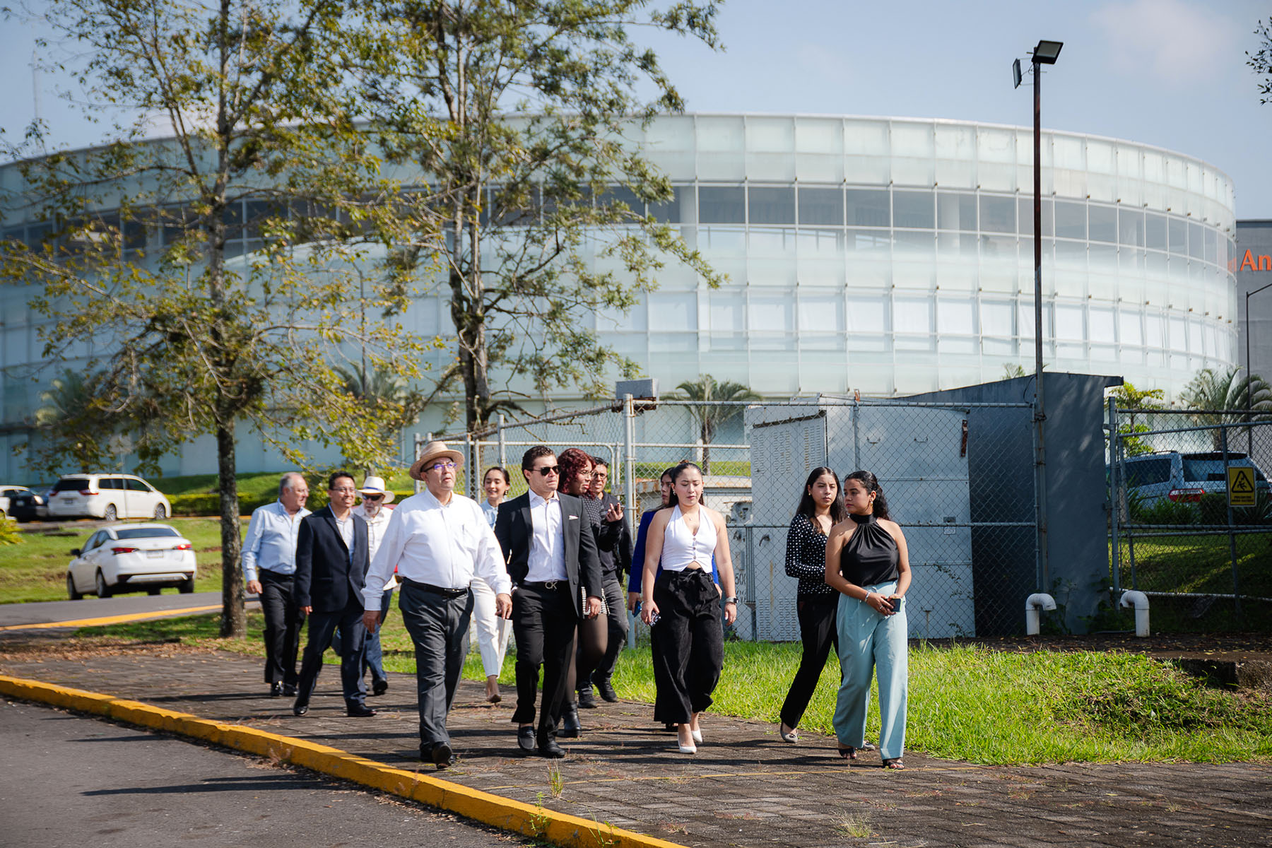 42 / 57 - Firma de Convenio con Asociación de Avicultores de Córdoba y Laboratorio Cordobés de Diagnóstico Pecuario