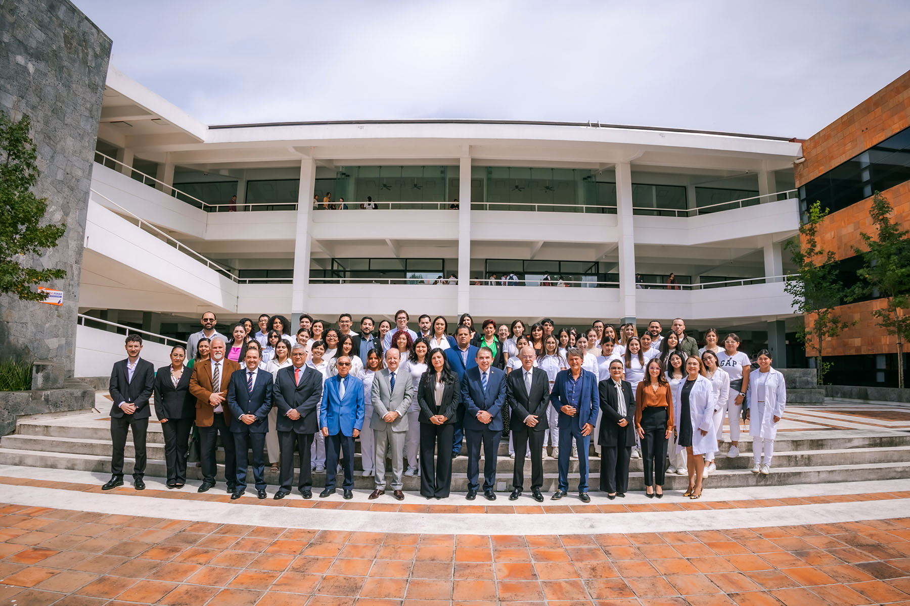 21 / 30 - Firma de Convenio con Hospital Ángeles Xalapa