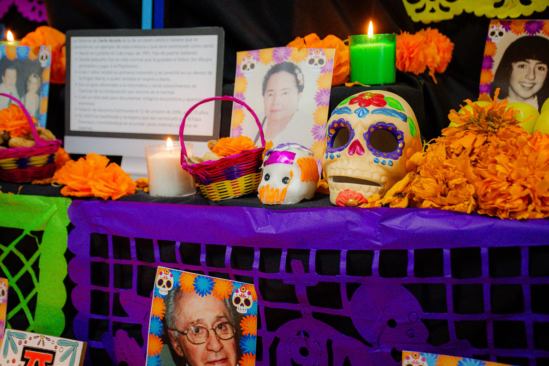 4 / 17 - Festín de Día de Muertos de Posgrados