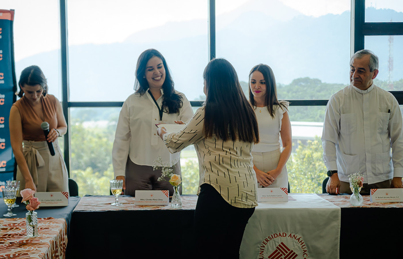 10 / 38 - Clausura del Diplomado en Cultura y Cata de Café