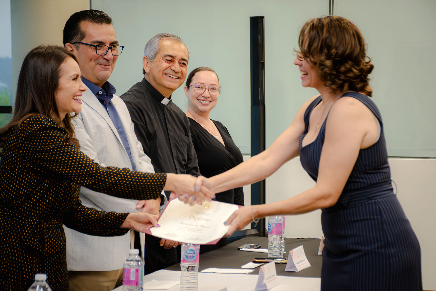 17 / 76 - Clausura de los Diplomados en Desarrollo Integral, en Duelo y Resiliencia y en Diseño de Espacios Exteriores