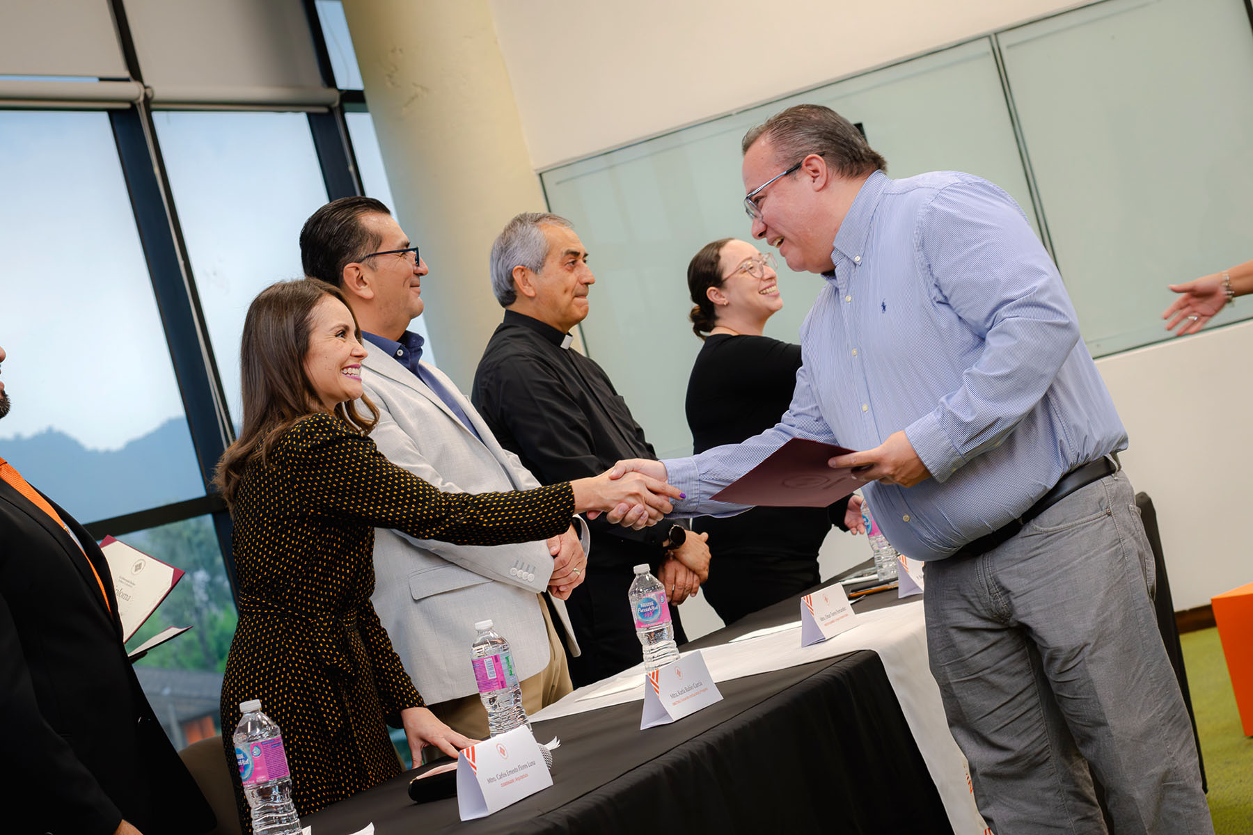 18 / 76 - Clausura de los Diplomados en Desarrollo Integral, en Duelo y Resiliencia y en Diseño de Espacios Exteriores