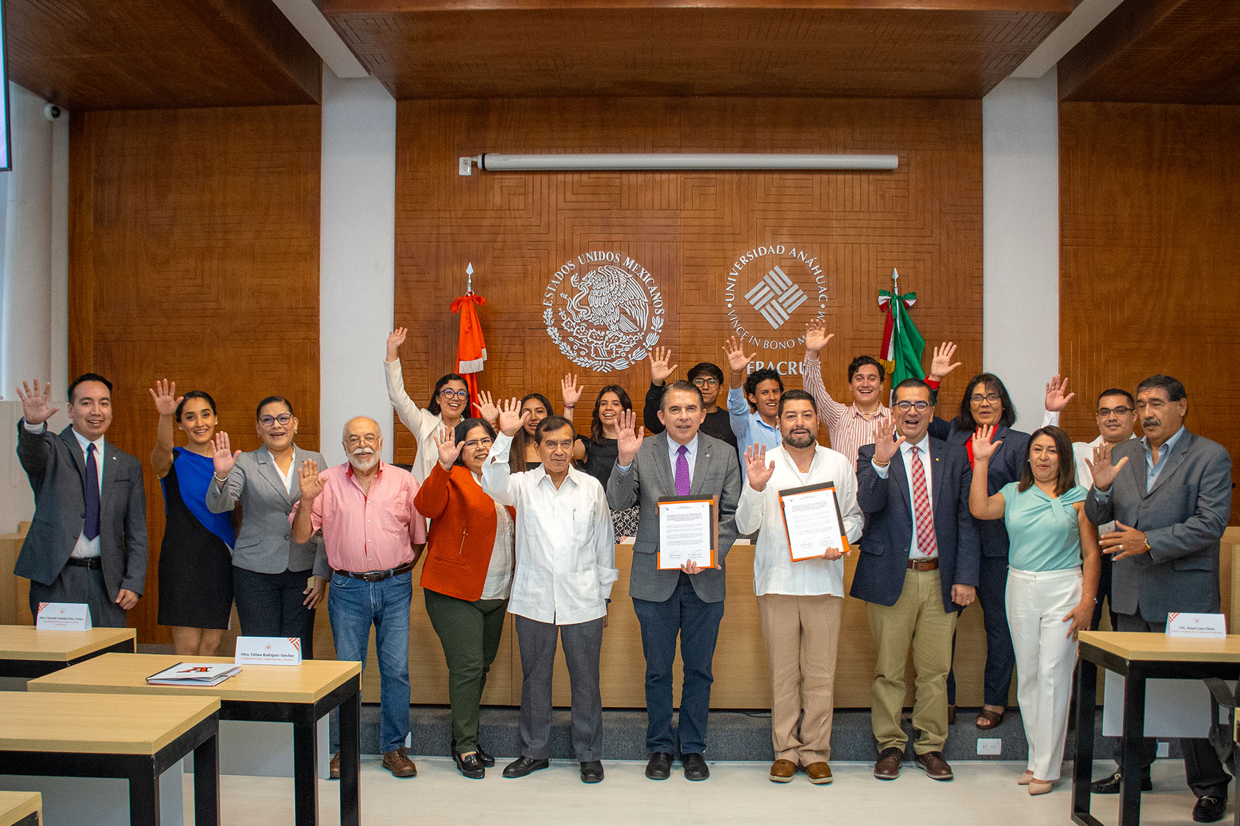 12 / 14 - Convenio con la Asociación Mexicana de Contadores Públicos Veracruz Centro A.C.