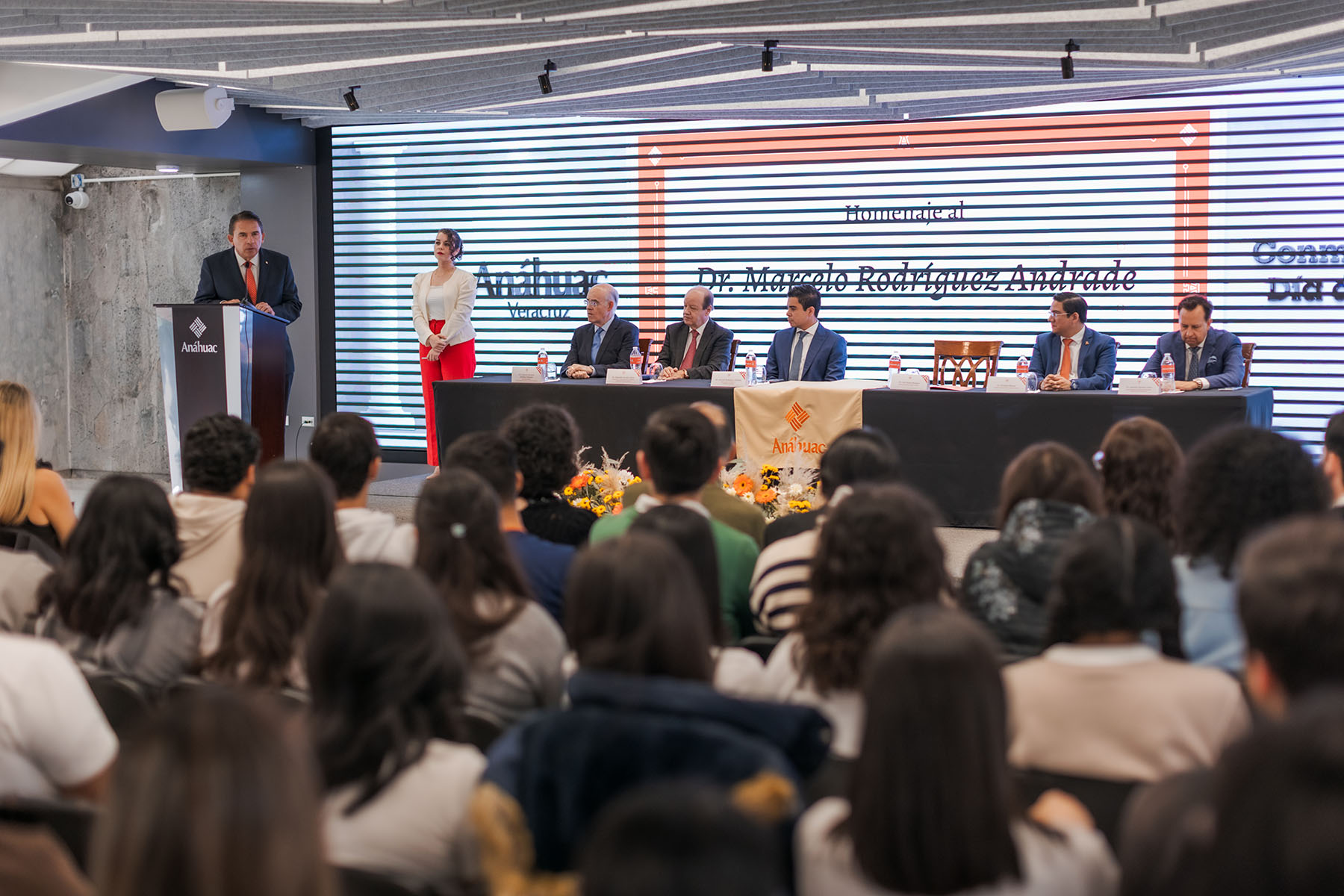 13 / 39 - Homenaje al Dr. Marcelo Rodríguez Andrade