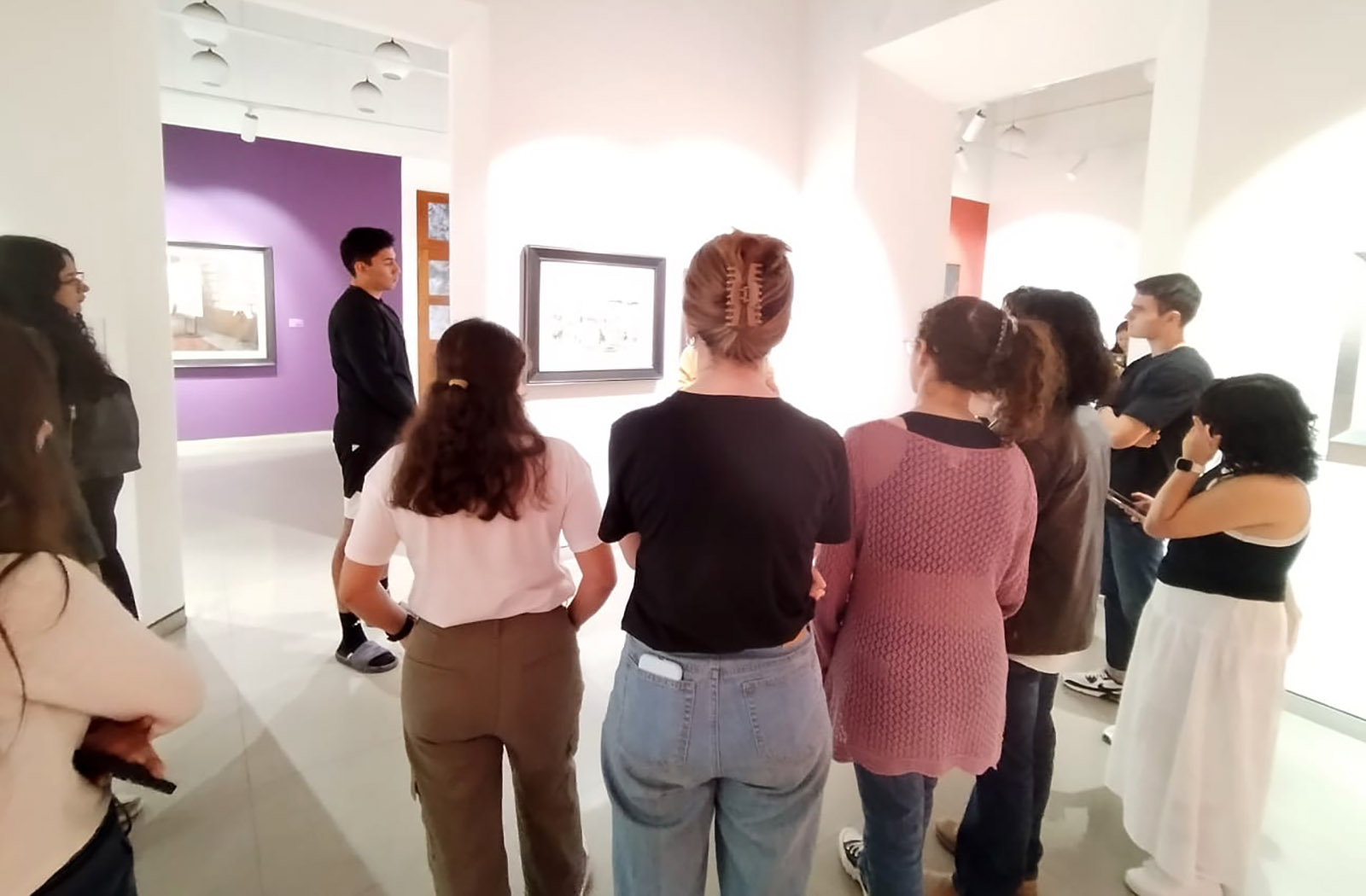 2 / 6 - Visita Académica a la Galería Alba de la Canal