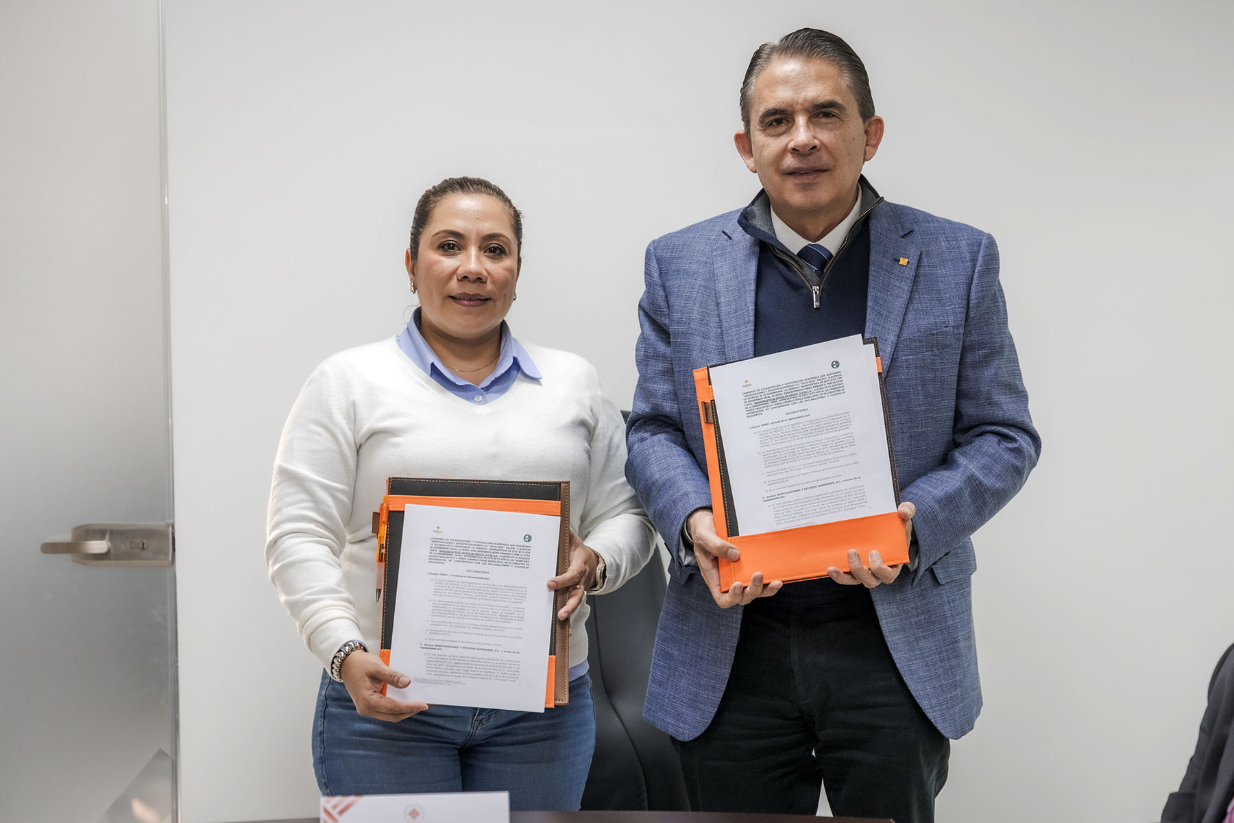 1 / 18 - Firma de Convenio con Empresa Agroindustrias Unidas de México