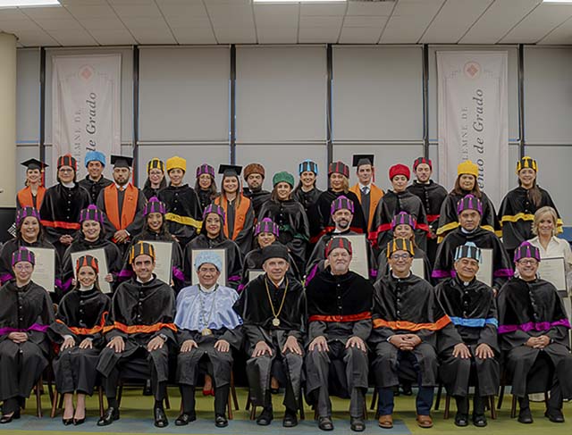 Ceremonia Solemne de Conferimiento de Grado