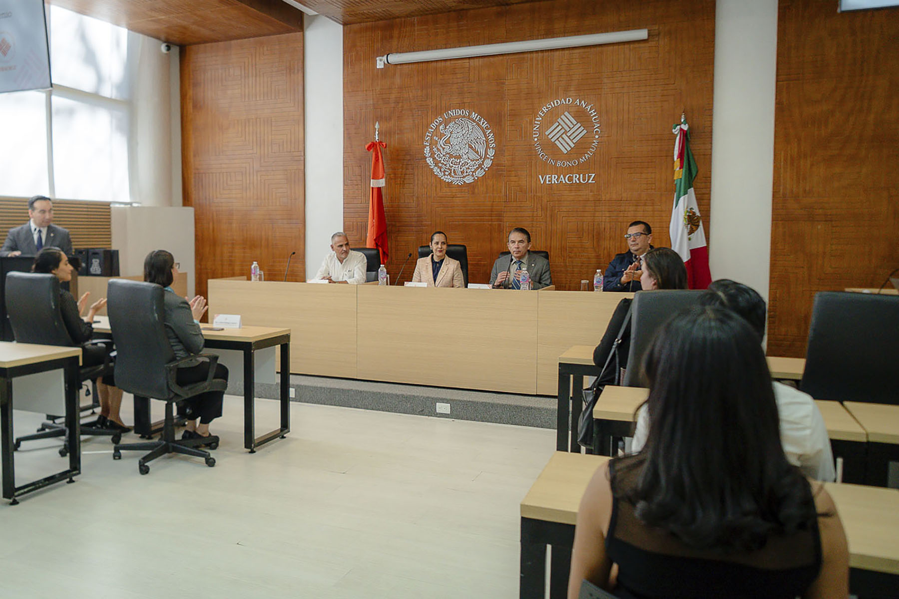 2 / 24 - Firma de Convenio de Colaboración con Canaco Servytur Orizaba