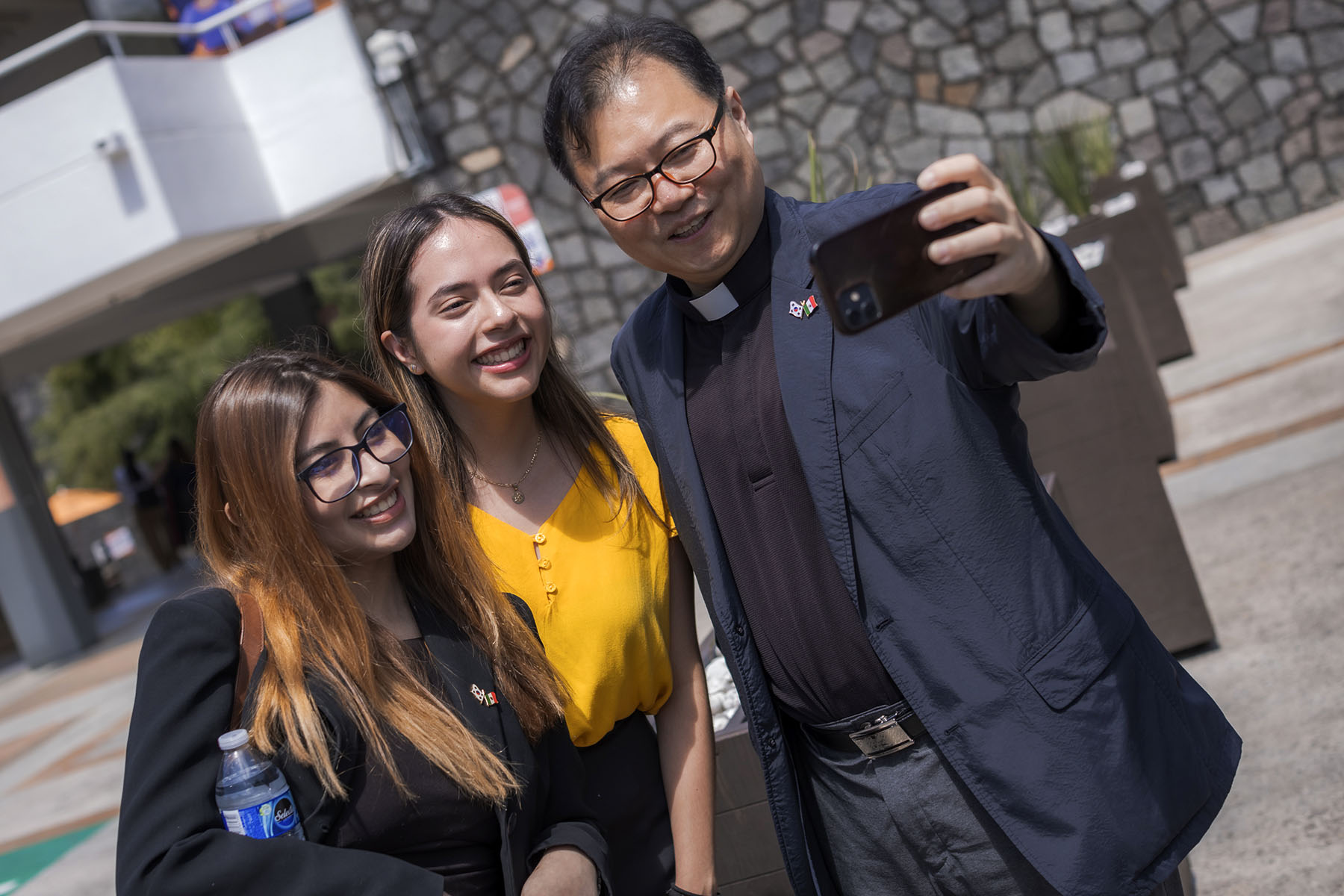 21 / 36 - Visita de la Universidad Católica de Pusan