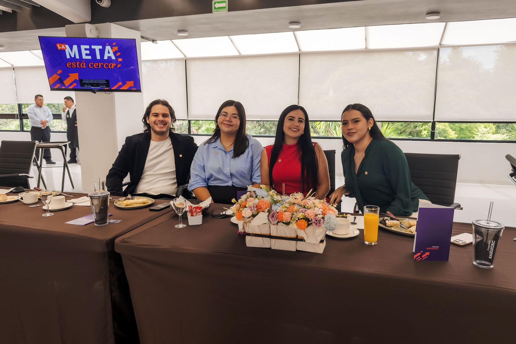 7 / 32 - La Meta Está Cerca: Clausura de la Maestría en Comunicación y Mercadotecnia
