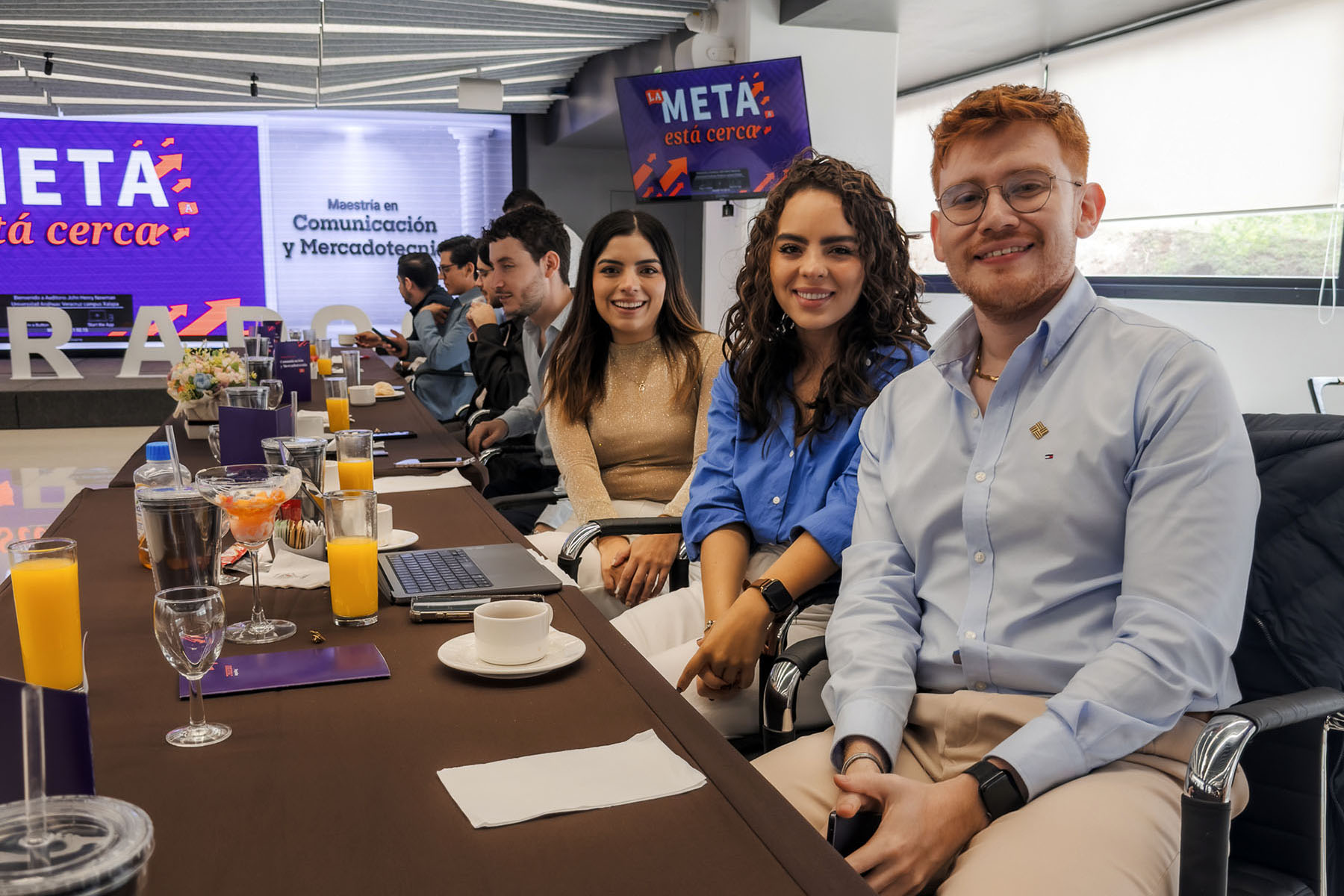 11 / 32 - La Meta Está Cerca: Clausura de la Maestría en Comunicación y Mercadotecnia
