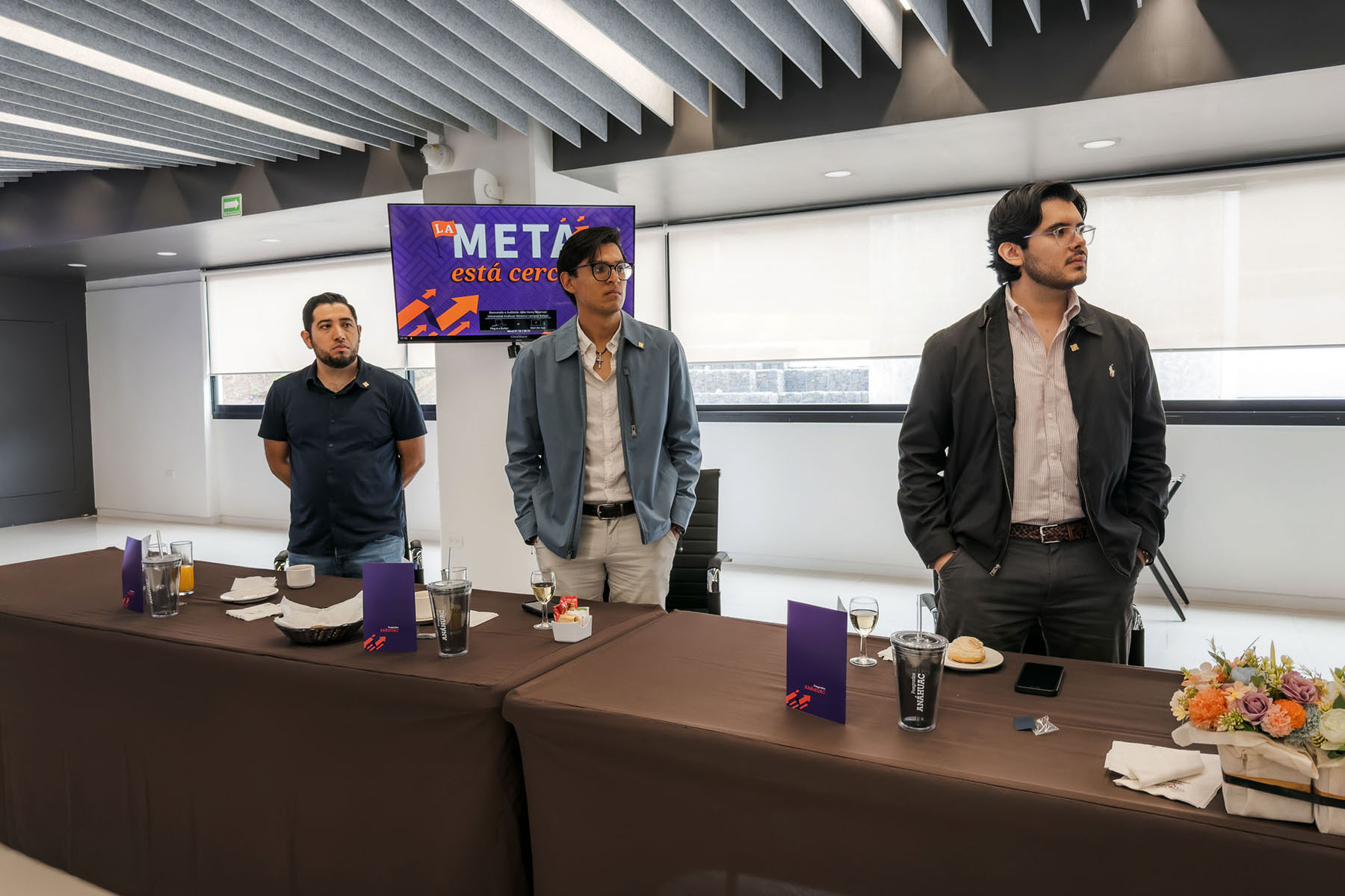 16 / 32 - La Meta Está Cerca: Clausura de la Maestría en Comunicación y Mercadotecnia