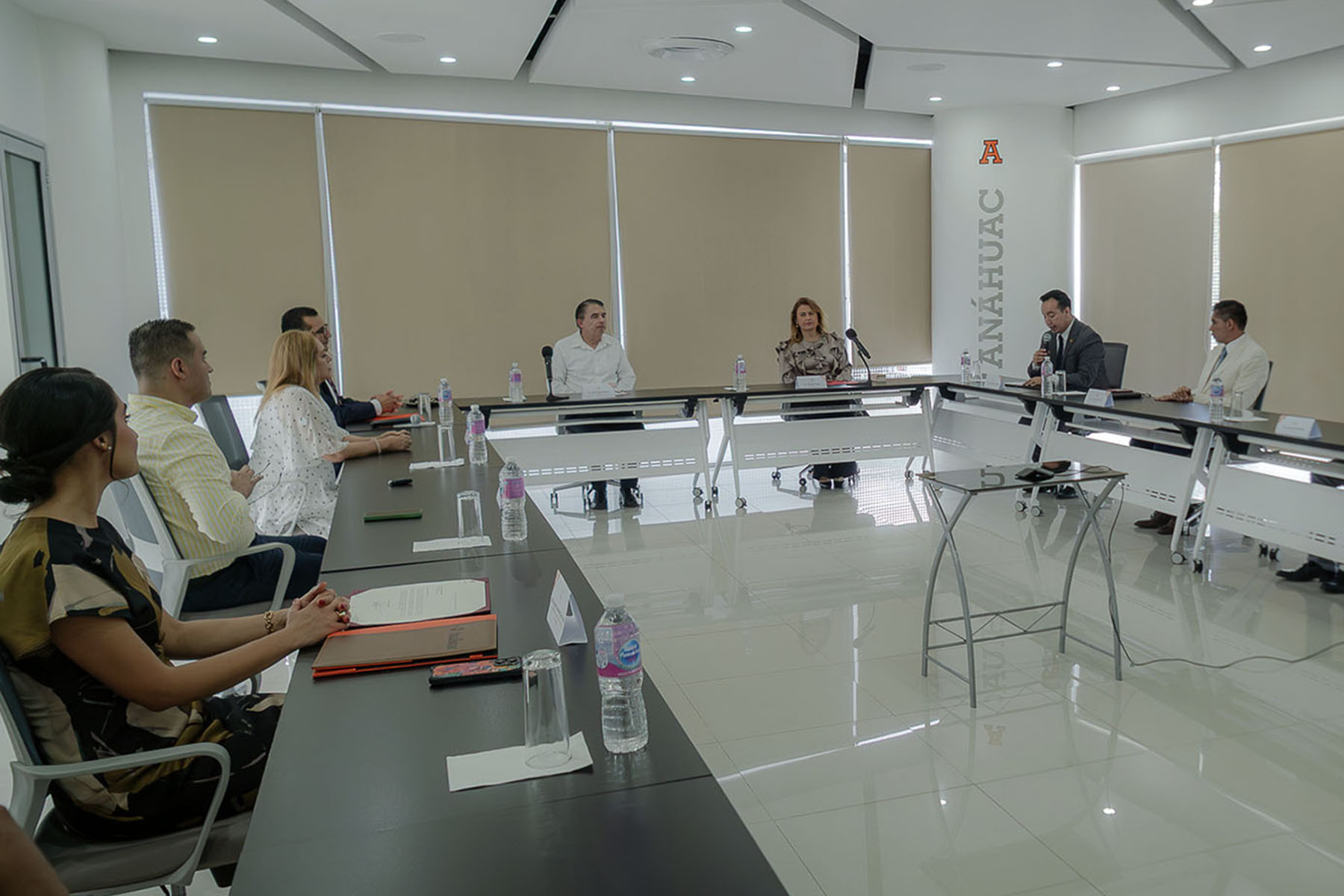 1 / 27 - Instauración del Consejo Consultivo Académico de Comunicación