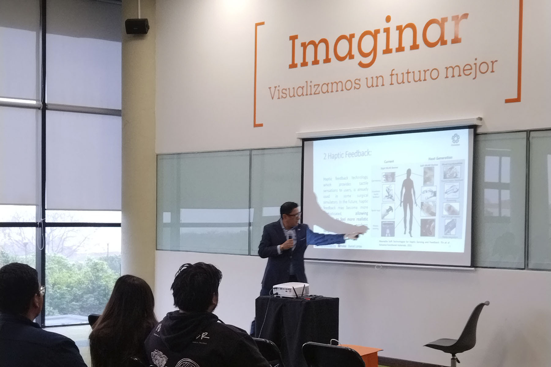 3 / 5 - Explorando el Horizonte: Avances Tecnológicos y el Futuro de la Medicina