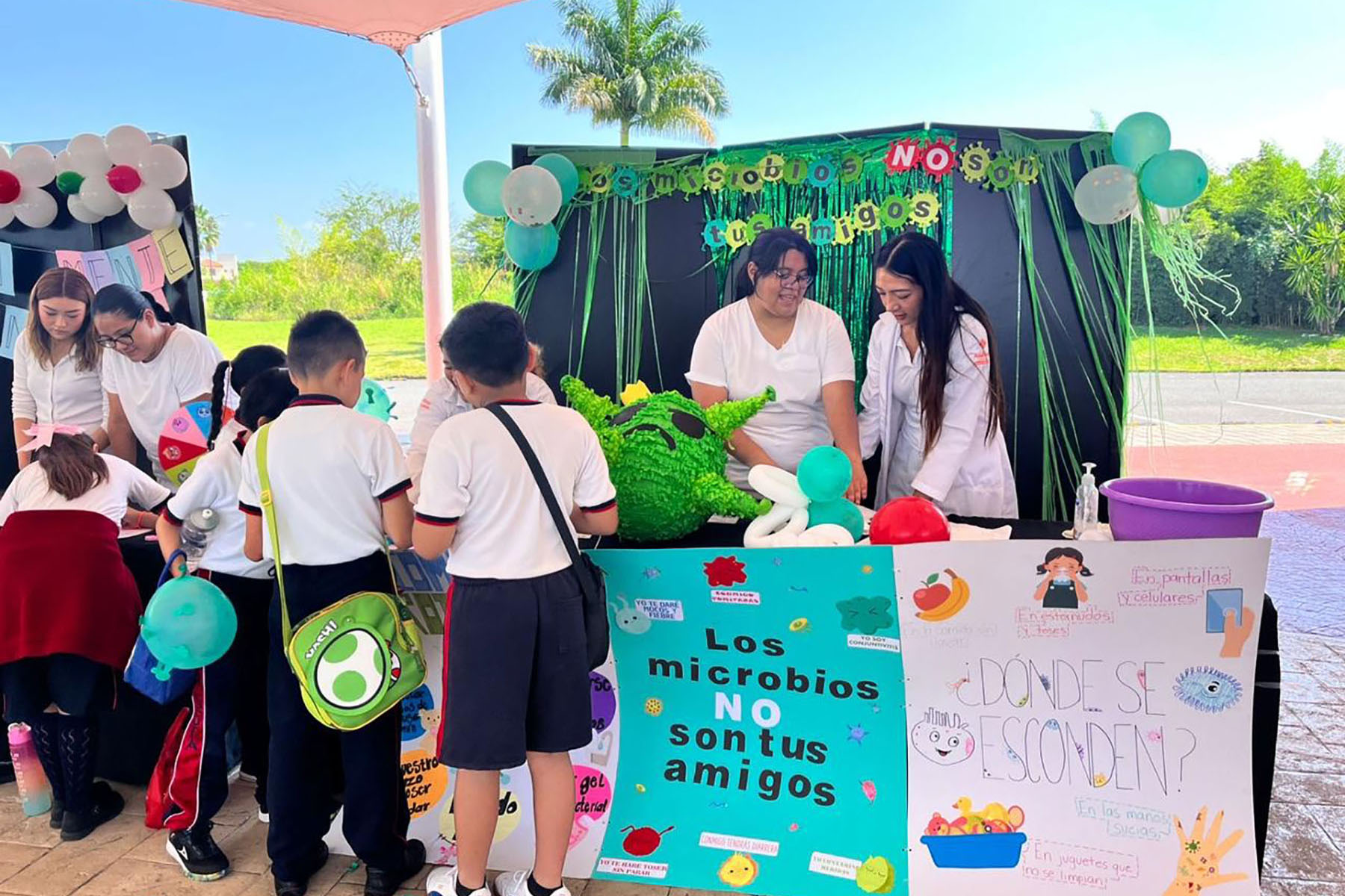 11 / 16 - La Escuela de Medicina Celebró la 3.ª Feria Binacional: Cuidando mi Salud Desde Pequeño
