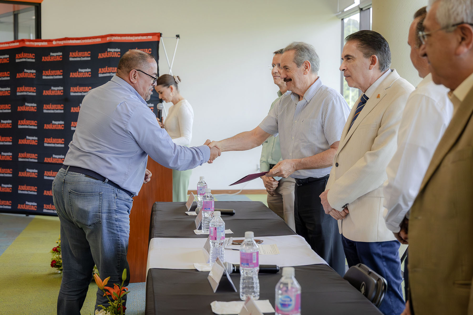 23 / 44 - Ceremonia de Clausura del Diplomado en Liderazgo y Desarrollo Gerencial