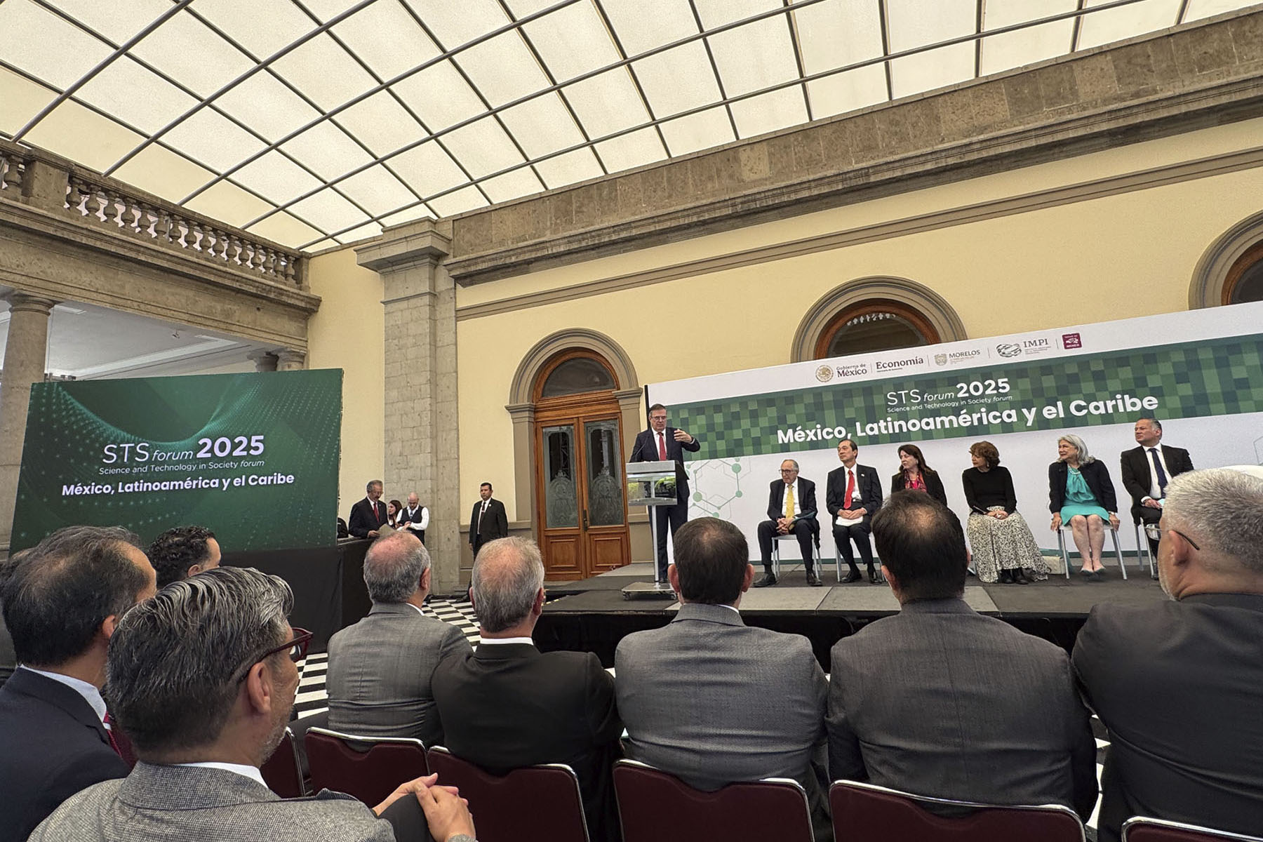 1 / 5 - Escuelas Fortalecen su Vinculación Internacional en el STS Forum 2025 1 / 5 - Escuelas Fortalecen su Vinculación Internacional en el STS Forum 2025