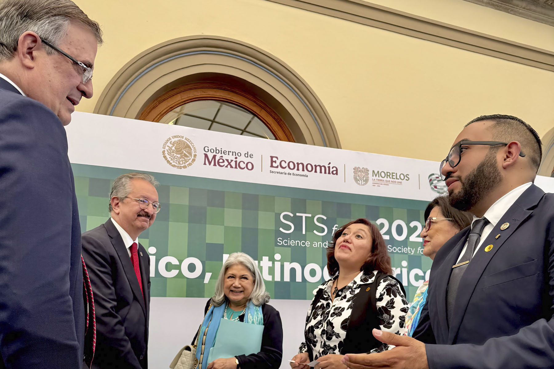 2 / 5 - Escuelas Fortalecen su Vinculación Internacional en el STS Forum 2025 2 / 5 - Escuelas Fortalecen su Vinculación Internacional en el STS Forum 2025