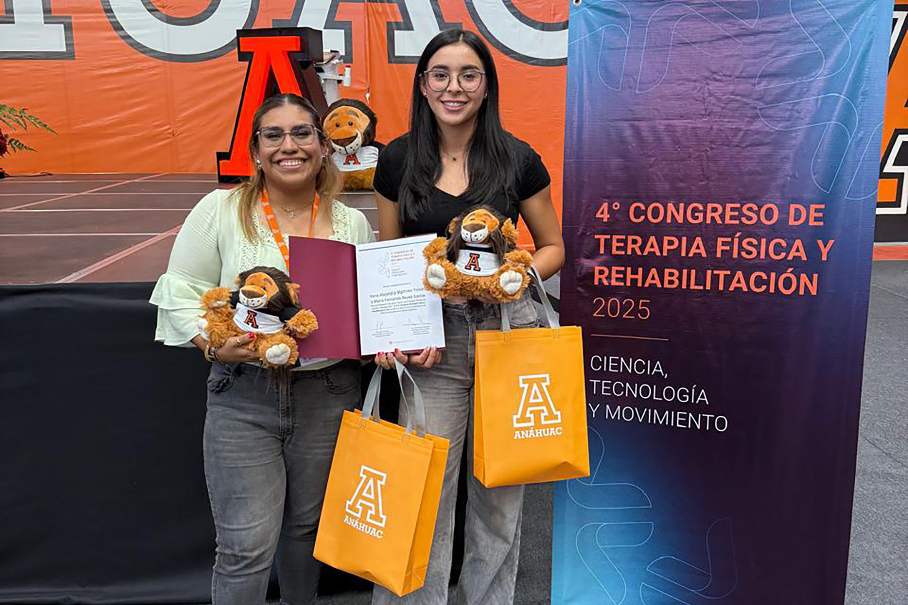 8 / 9 - 4.° Congreso de Terapia Física y Rehabilitación: Ciencia, Tecnología y Movimiento