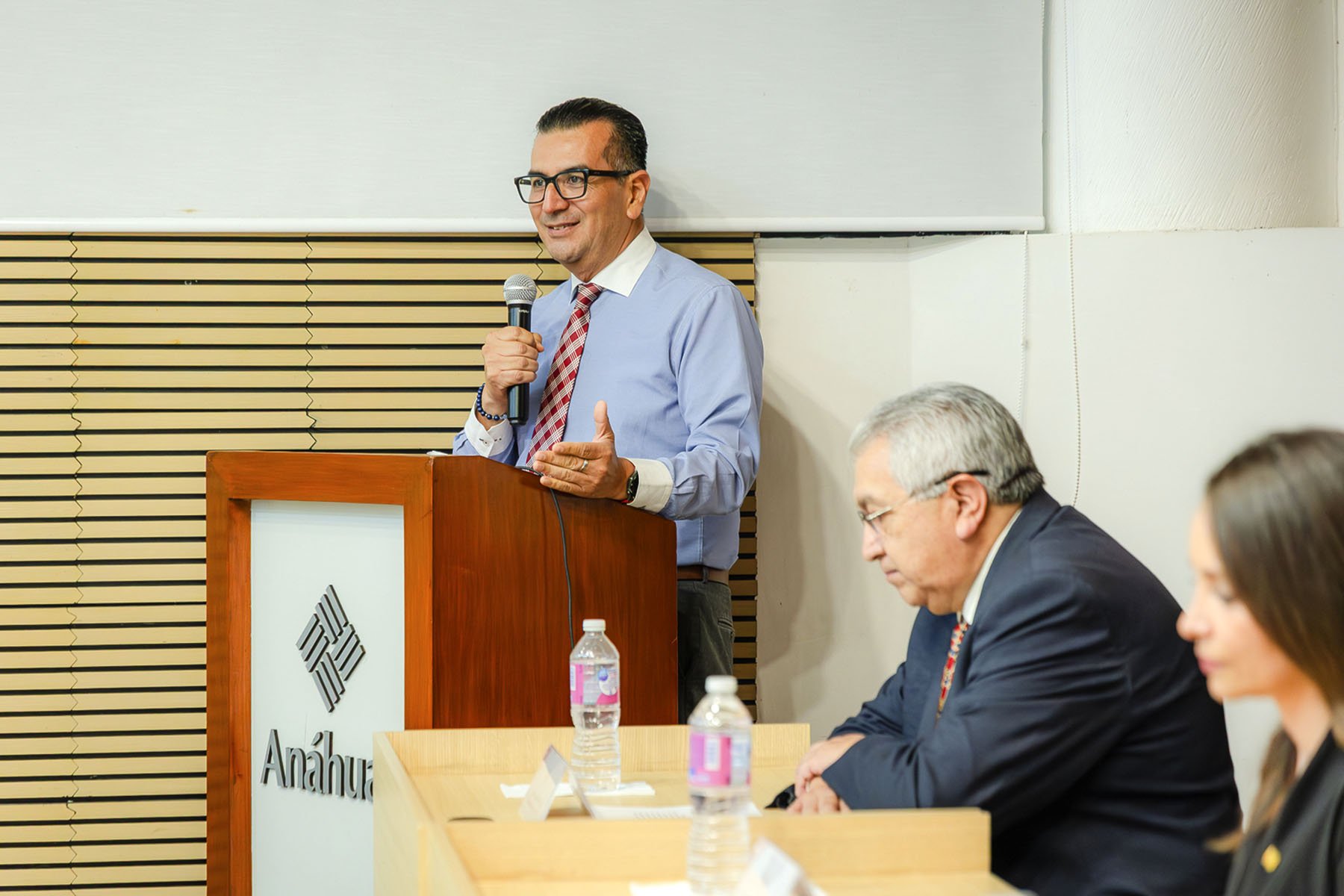 17 / 22 - Bienvenida de la Maestría en Economía y Negocios III 17 / 22 - Bienvenida de la Maestría en Economía y Negocios III