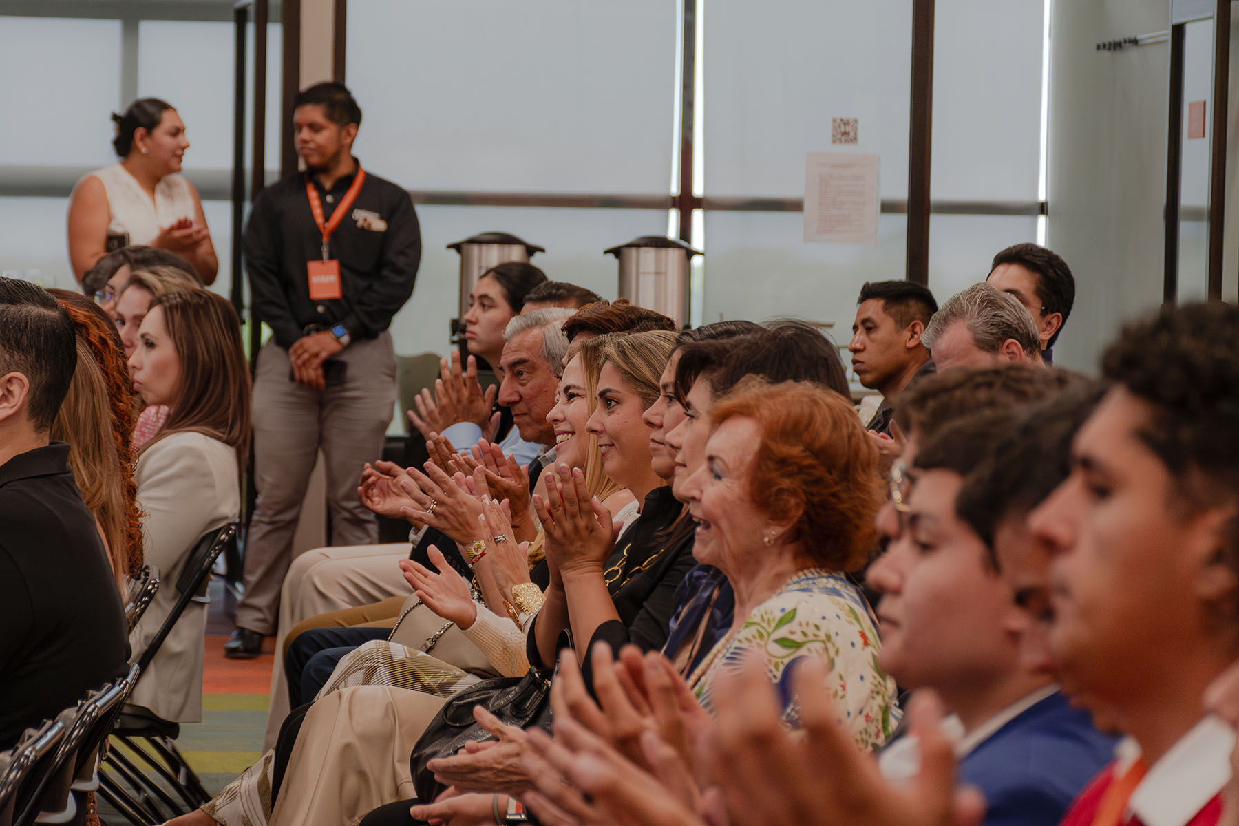 5 / 76 - Ceremonia de Clausura de Diplomados 5 / 76 - Ceremonia de Clausura de Diplomados