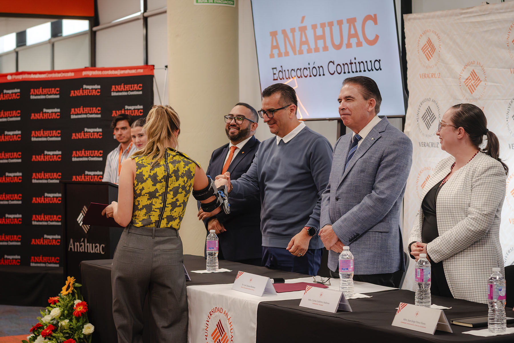 36 / 76 - Ceremonia de Clausura de Diplomados 36 / 76 - Ceremonia de Clausura de Diplomados