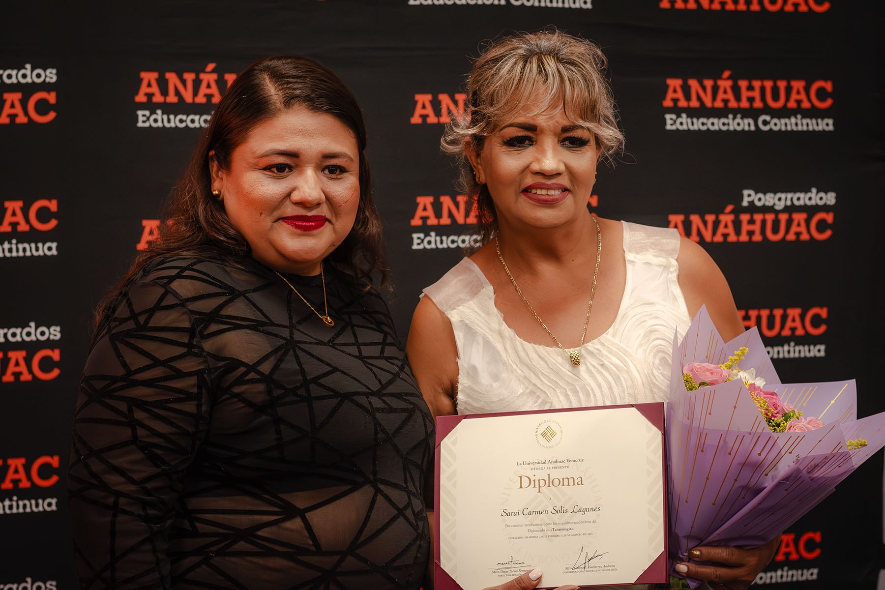 54 / 76 - Ceremonia de Clausura de Diplomados 54 / 76 - Ceremonia de Clausura de Diplomados