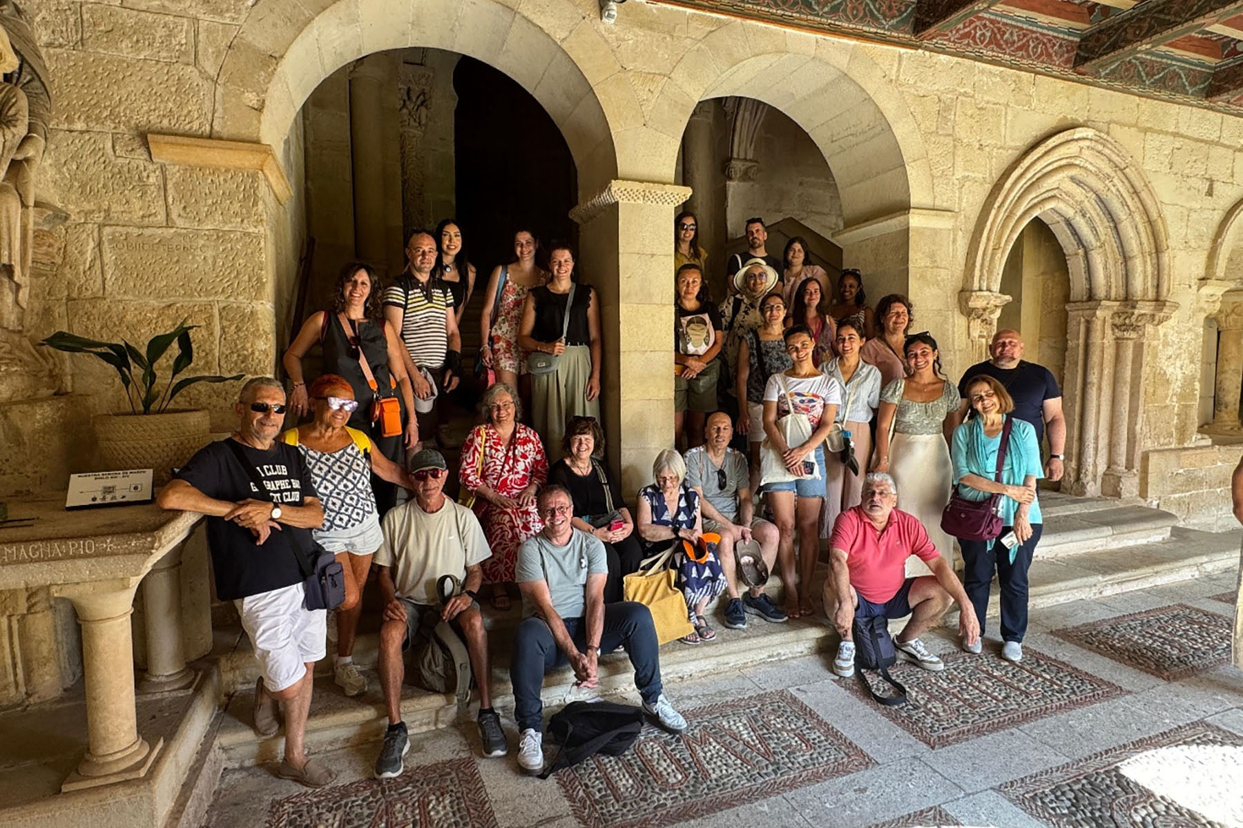1 / 8 - Colaboradora Realiza Estancia Académica en España 1 / 8 - Colaboradora Realiza Estancia Académica en España