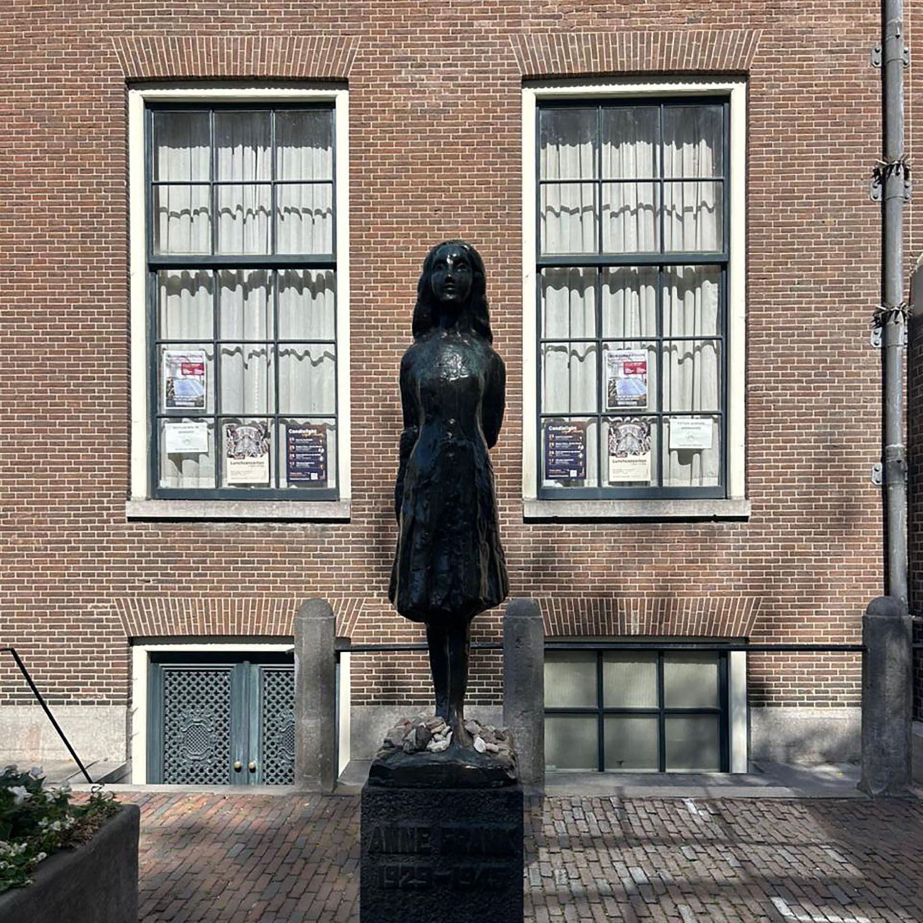 28 / 64 - Estudiantes Viven su Experiencia Internacional 202560 28 / 64 - Estudiantes Viven su Experiencia Internacional 202560