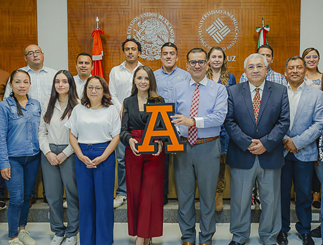 Bienvenida de la Maestría en Economía y Negocios III