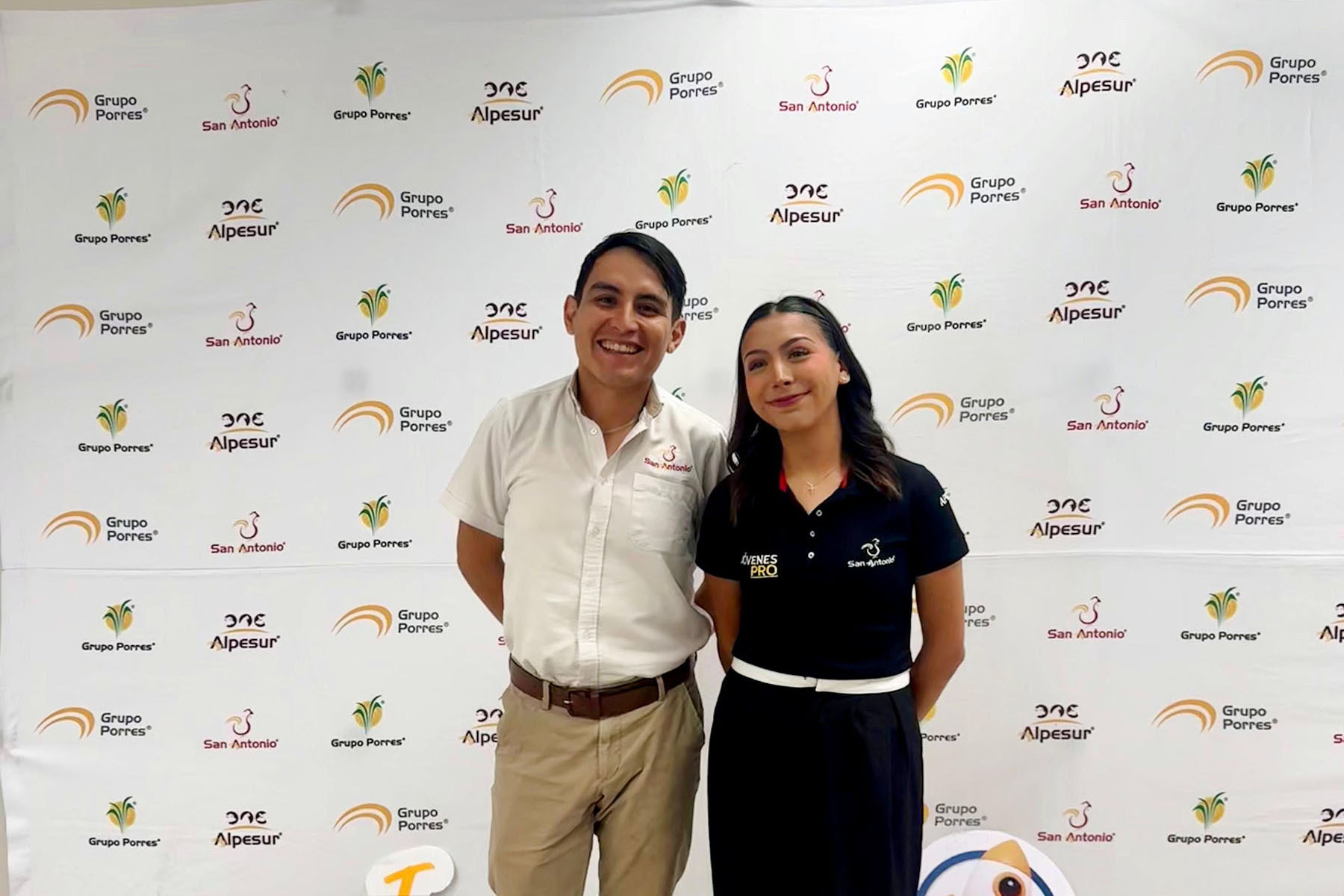 3 / 8 - Prácticas Profesionales en Grupo Pecuario San Antonio 3 / 8 - Prácticas Profesionales en Grupo Pecuario San Antonio