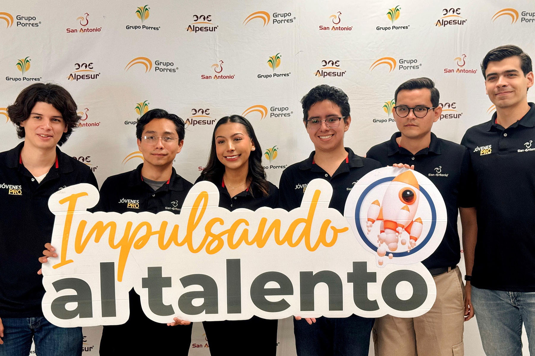 2 / 8 - Prácticas Profesionales en Grupo Pecuario San Antonio 2 / 8 - Prácticas Profesionales en Grupo Pecuario San Antonio